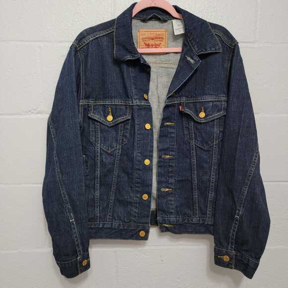 Levis Dark Wash Trucker Jacket - Picture 6 of 10